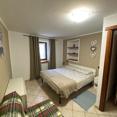 Casa Vacanze A La Salle Bagian luar foto