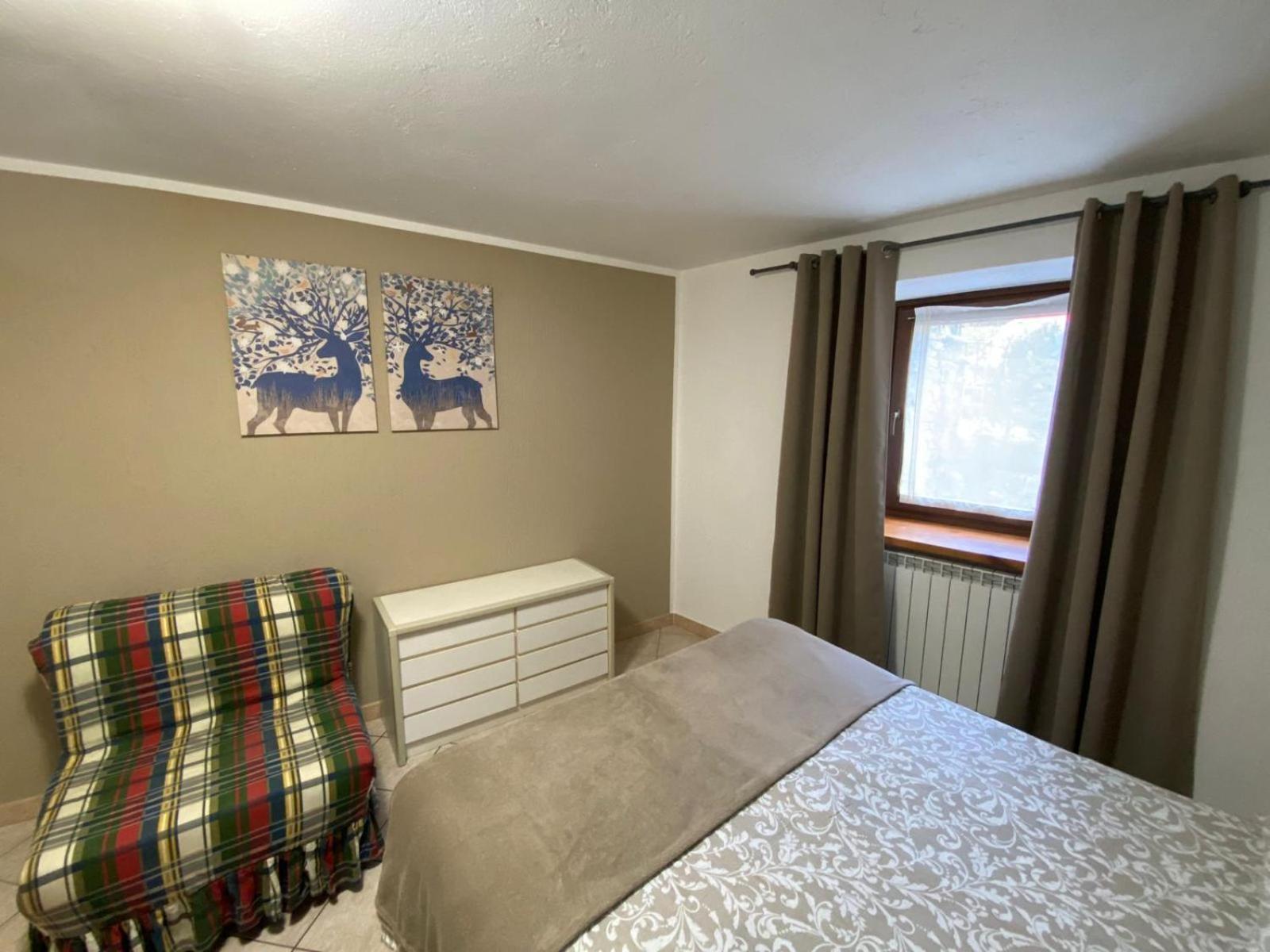 Casa Vacanze A La Salle Bagian luar foto