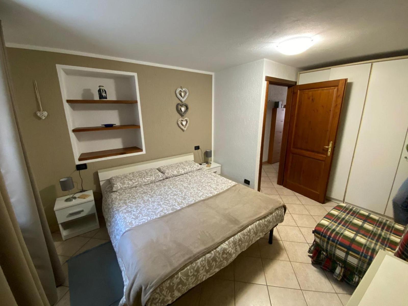 Casa Vacanze A La Salle Bagian luar foto
