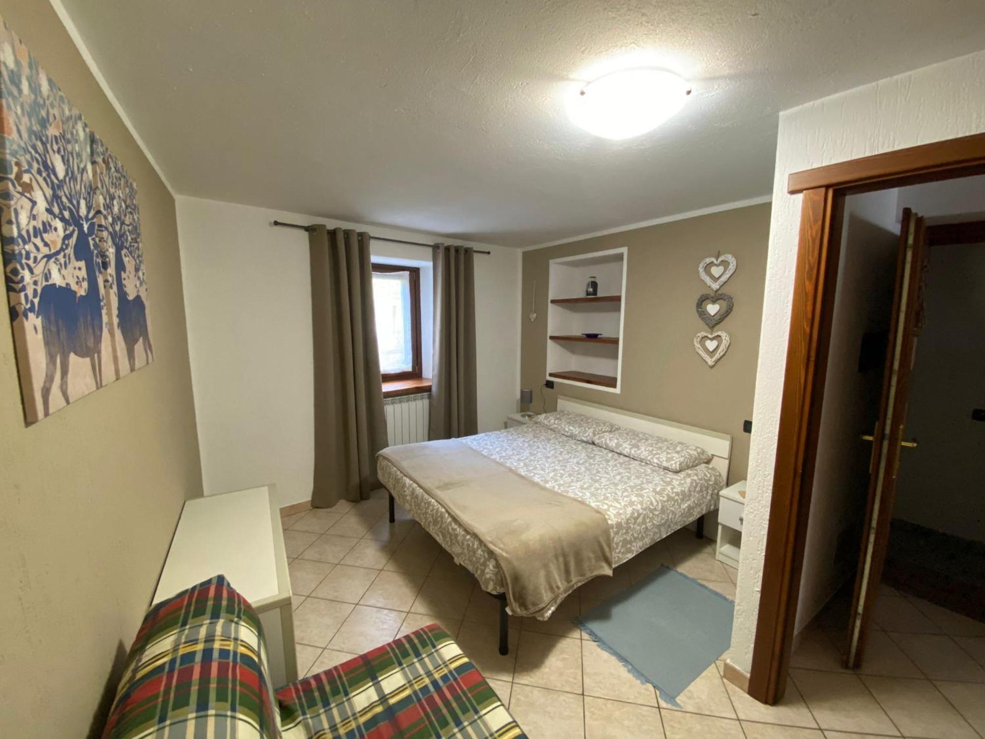 Casa Vacanze A La Salle Bagian luar foto